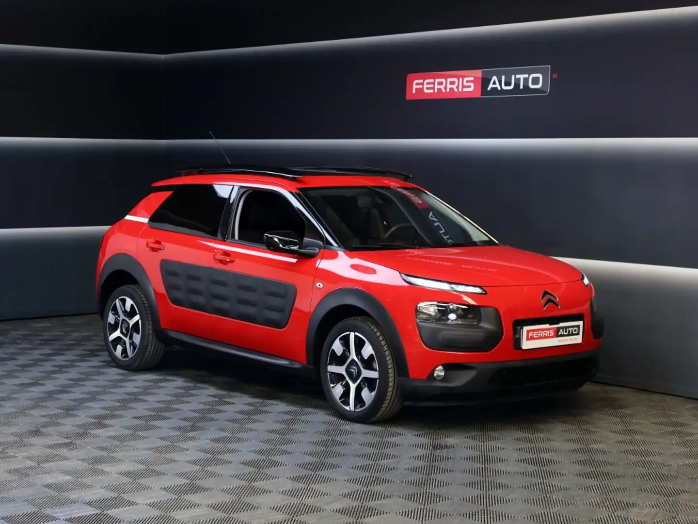 Citroen C4 Cactus 1.2 PureTech S&S Shine Edition 110 Rojo - 1