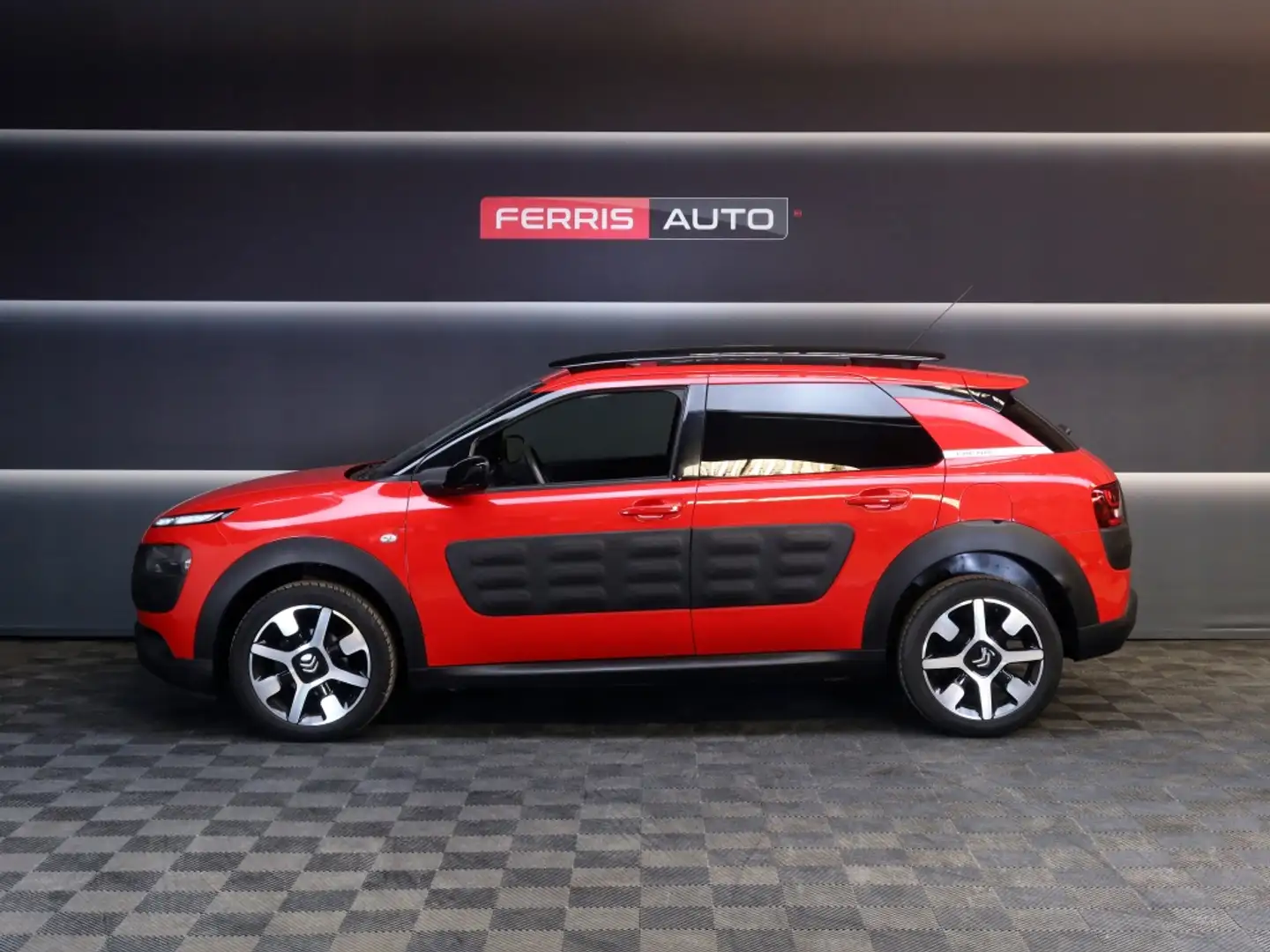 Citroen C4 Cactus 1.2 PureTech S&S Shine Edition 110 Rojo - 2