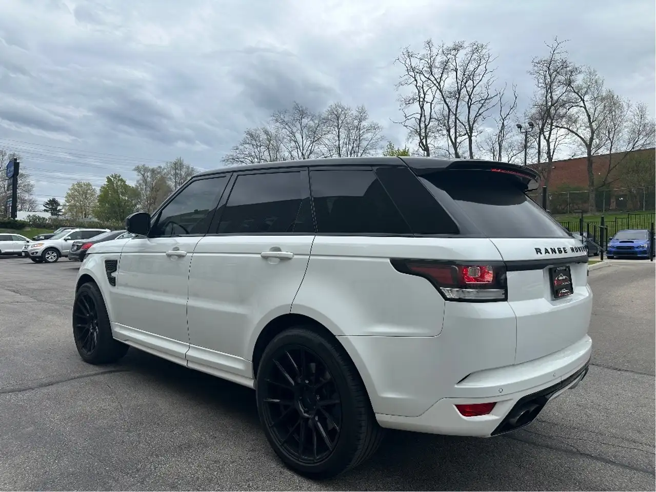 Land Rover Range Rover Sport снимка Land Rover Range Rover Sport