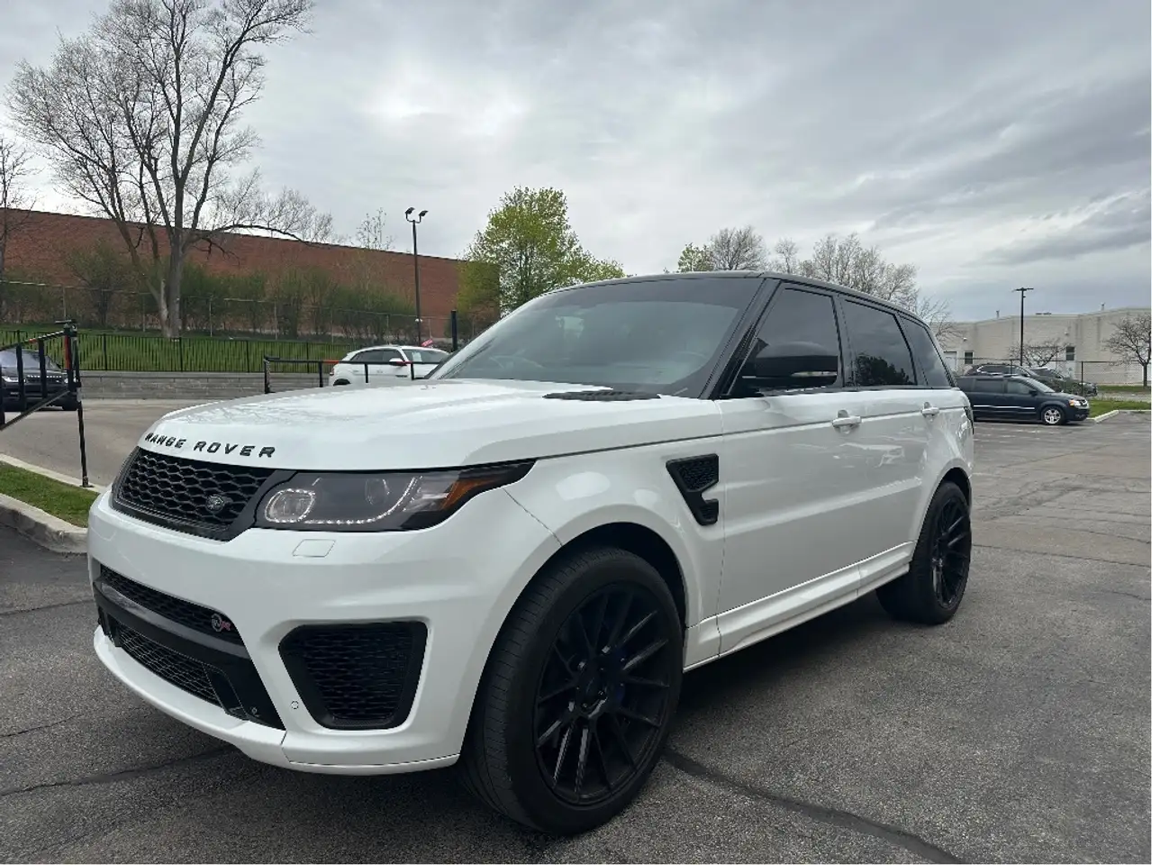 Land Rover Range Rover Sport снимка Land Rover Range Rover Sport