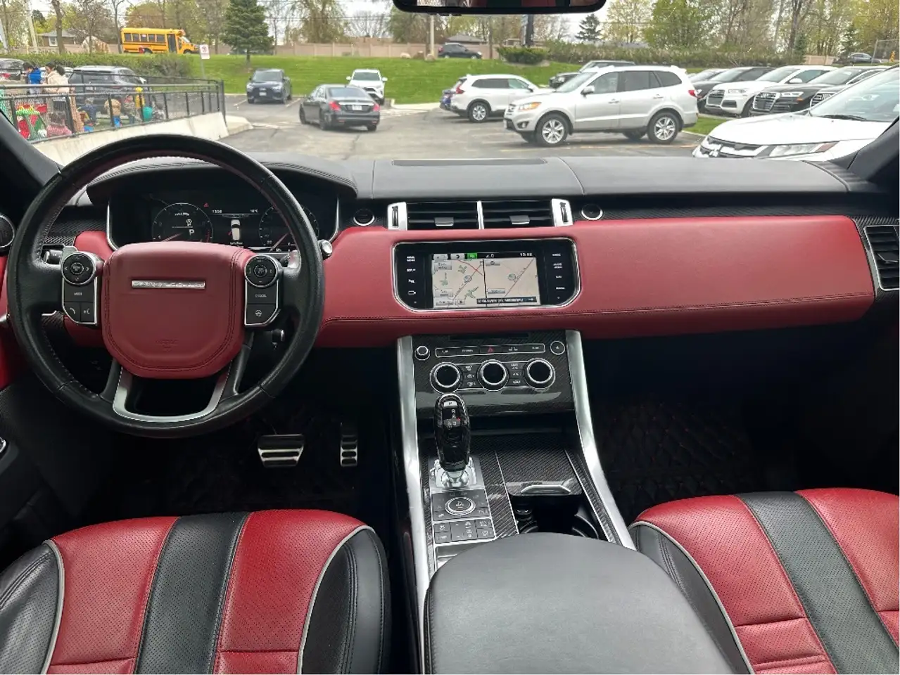 Land Rover Range Rover Sport снимка Land Rover Range Rover Sport