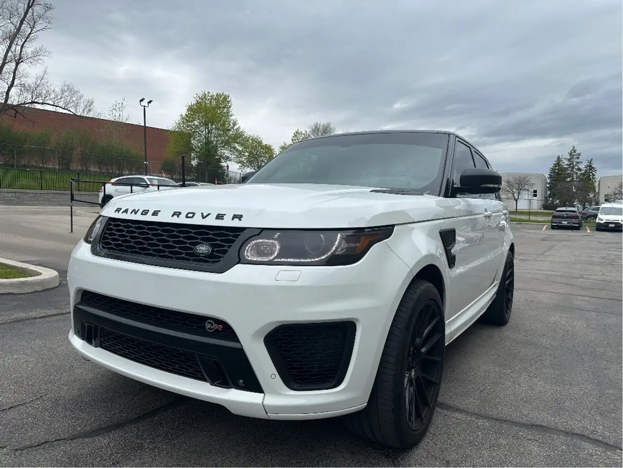 Land Rover Range Rover Sport снимка Land Rover Range Rover Sport