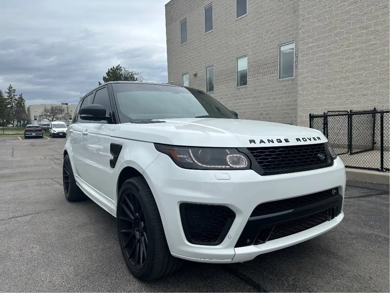 Land Rover Range Rover Sport снимка Land Rover Range Rover Sport