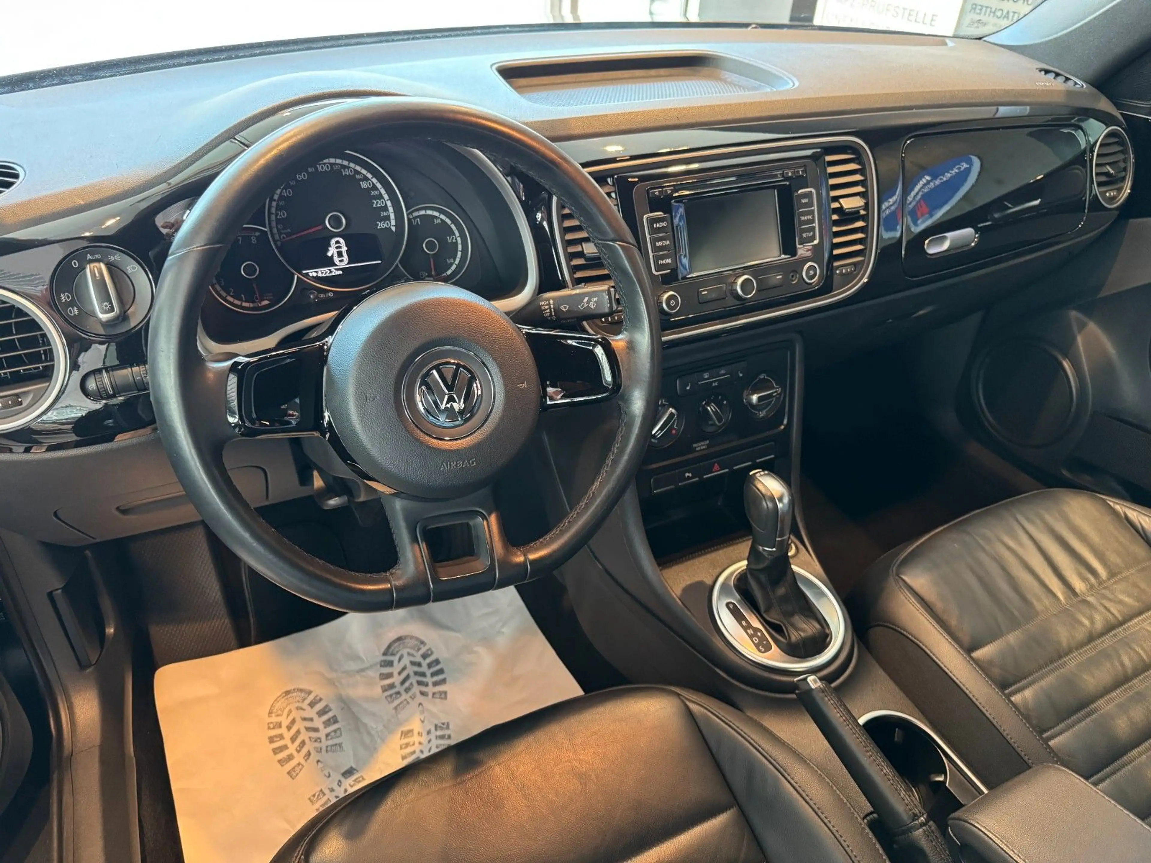 Volkswagen Beetle Cabriolet Design — photo 7