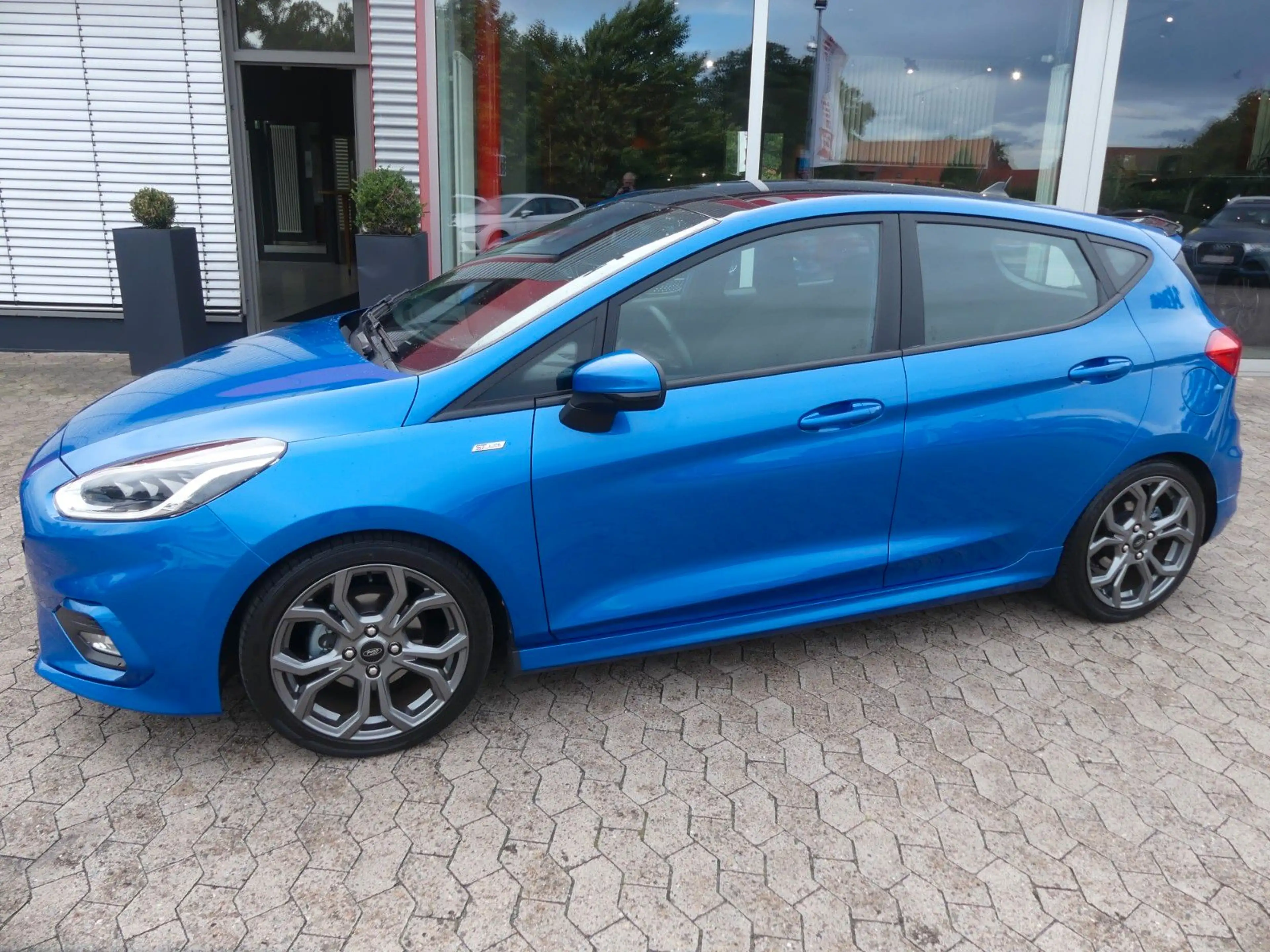 Ford Fiesta ST-Line Panorama*Navi*SHZ*8-fach*ab 199€ — photo 3