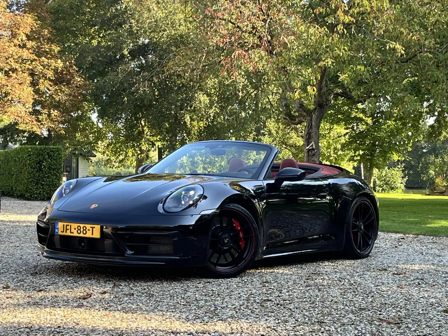 Porsche 992 Cabrio 3.0 Carrera 4 GTS Noir - 1
