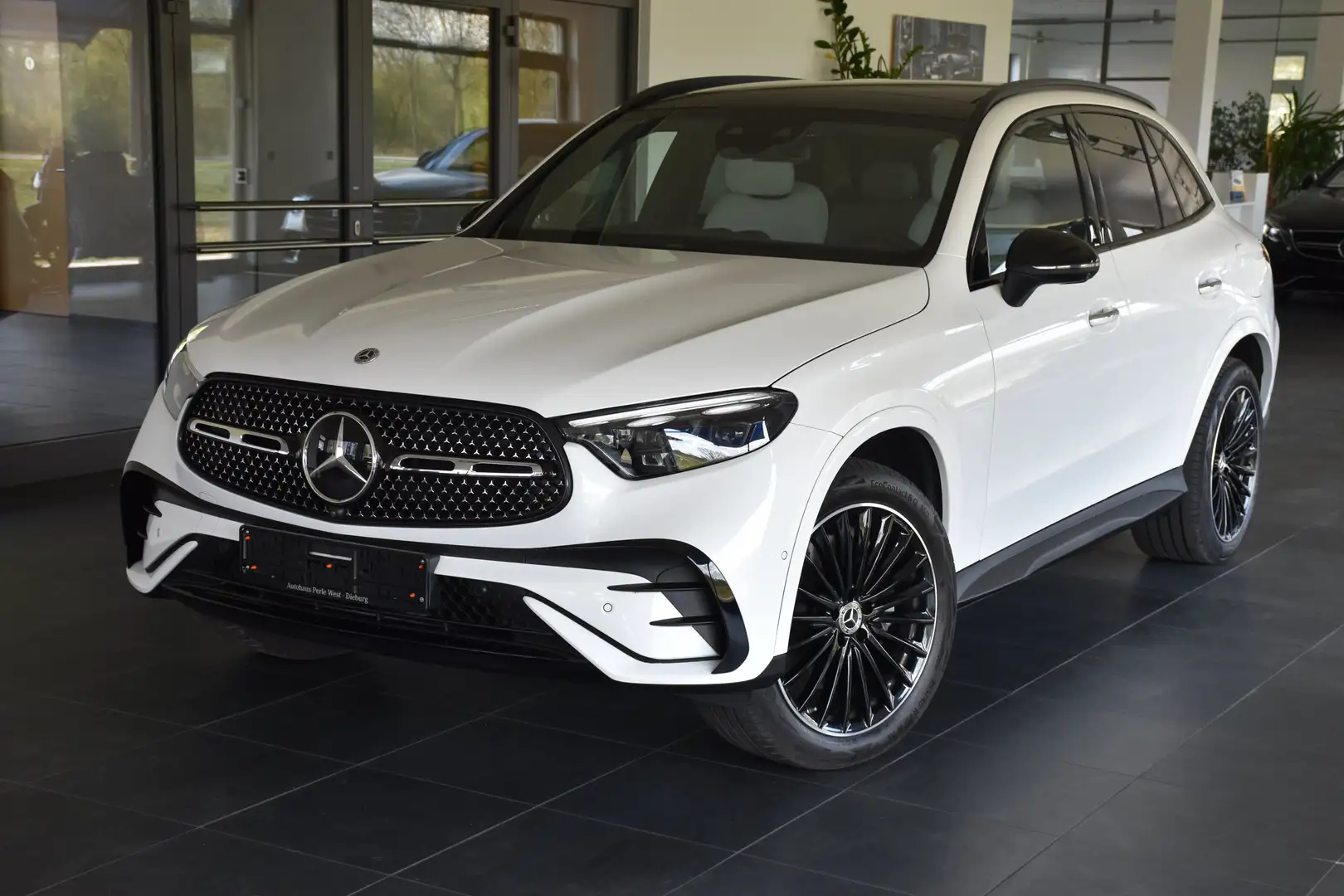 Mercedes-Benz GLC 300 de 4Matic 9G AMG LINE"PANO"DIG.LIGHT"SITZKLIMA"HUD Weiß - 1