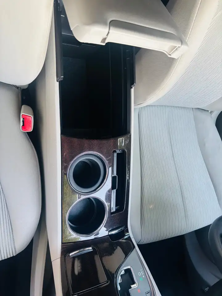 Toyota Venza снимка Toyota Venza