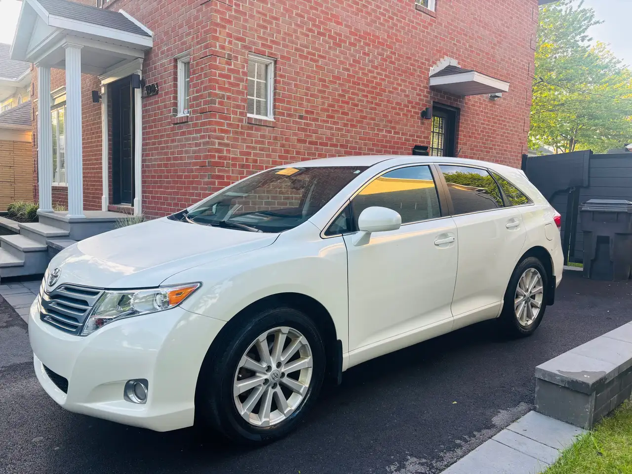 Toyota Venza снимка Toyota Venza