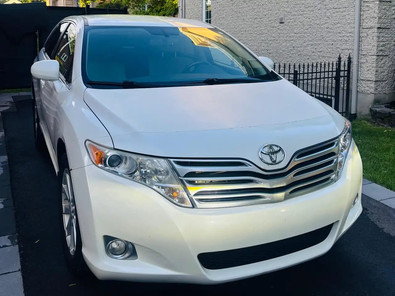 Toyota Venza снимка Toyota Venza