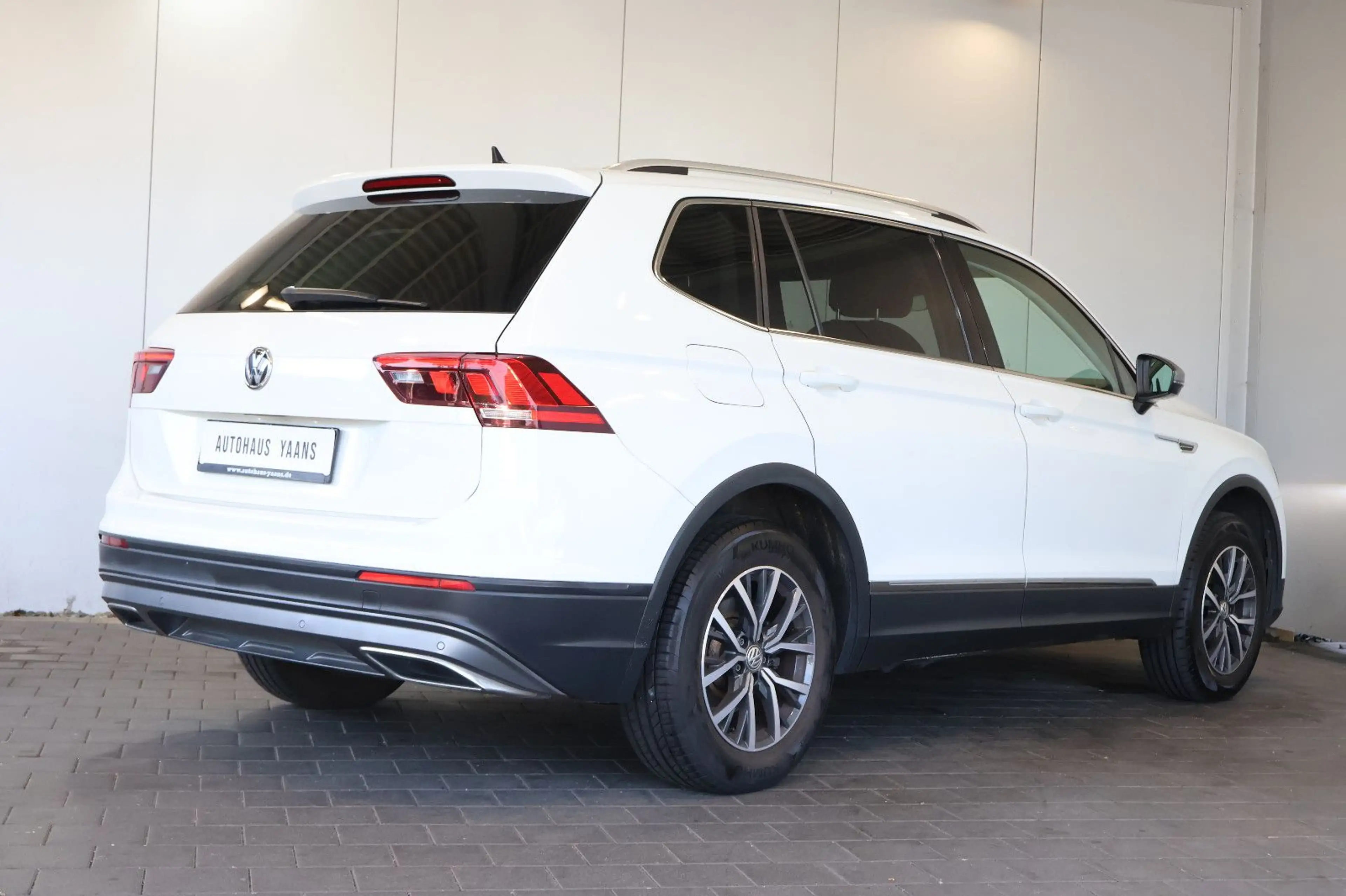 Volkswagen Tiguan Allspace 2.0 TDI Comf. AID+ACC+LED+AHK — photo 4