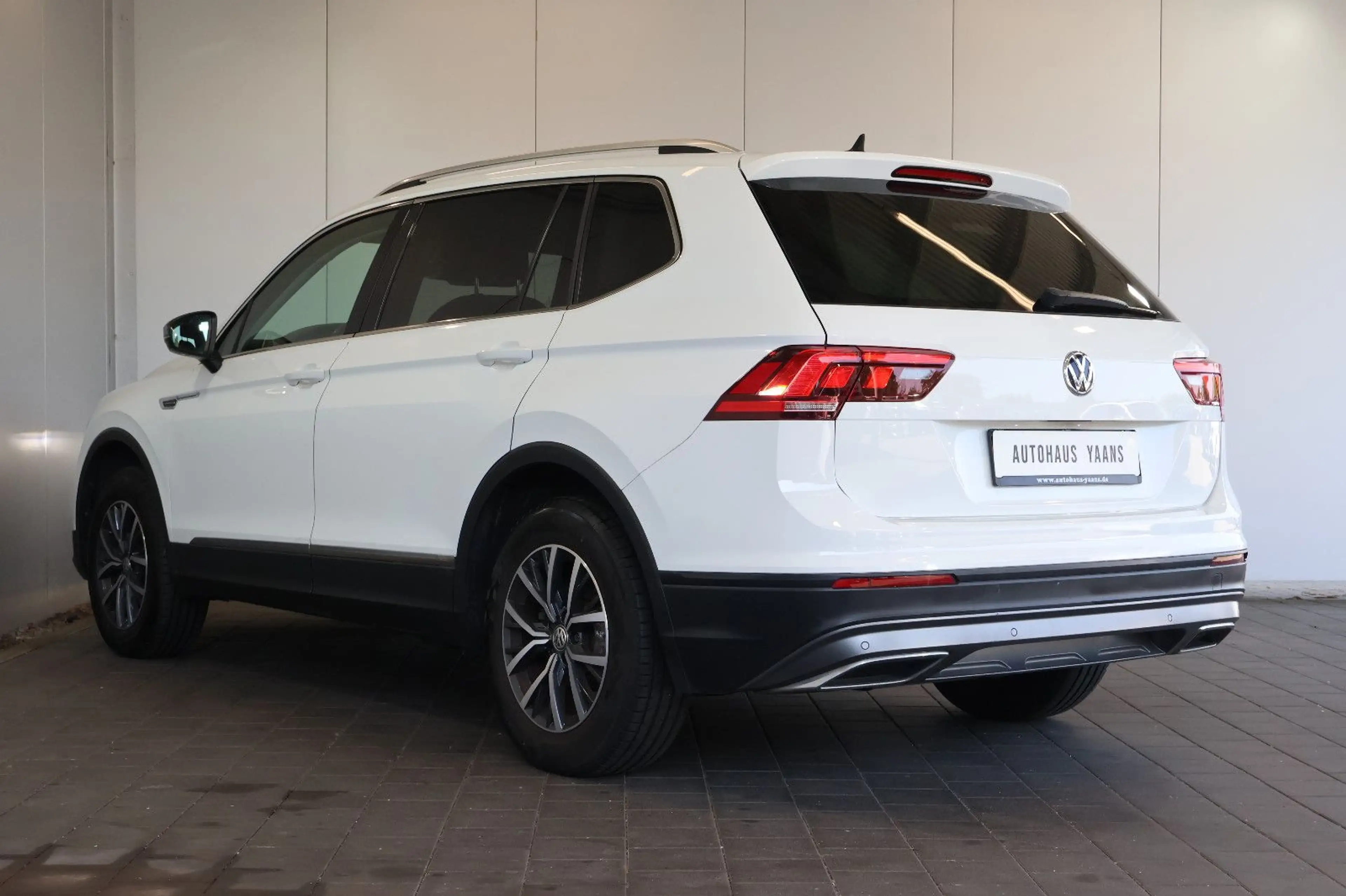 Volkswagen Tiguan Allspace 2.0 TDI Comf. AID+ACC+LED+AHK — photo 6