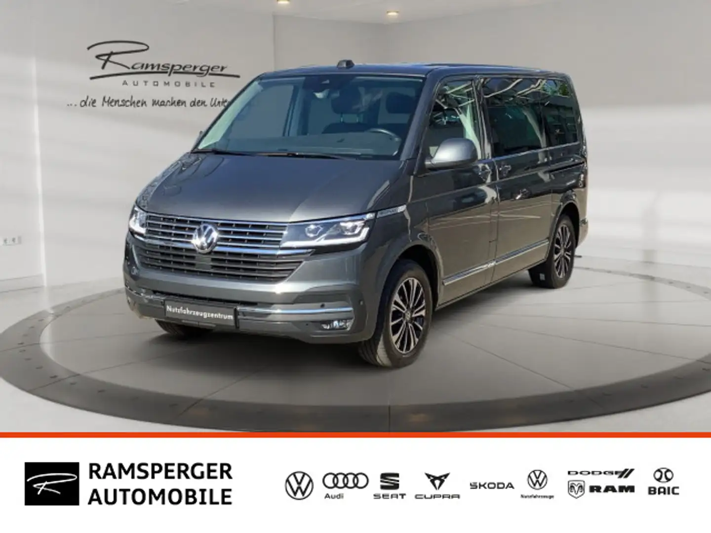 Volkswagen T6.1 Multivan 2.0 TDI DSG Generation SIX AHK ACC Grau - 1