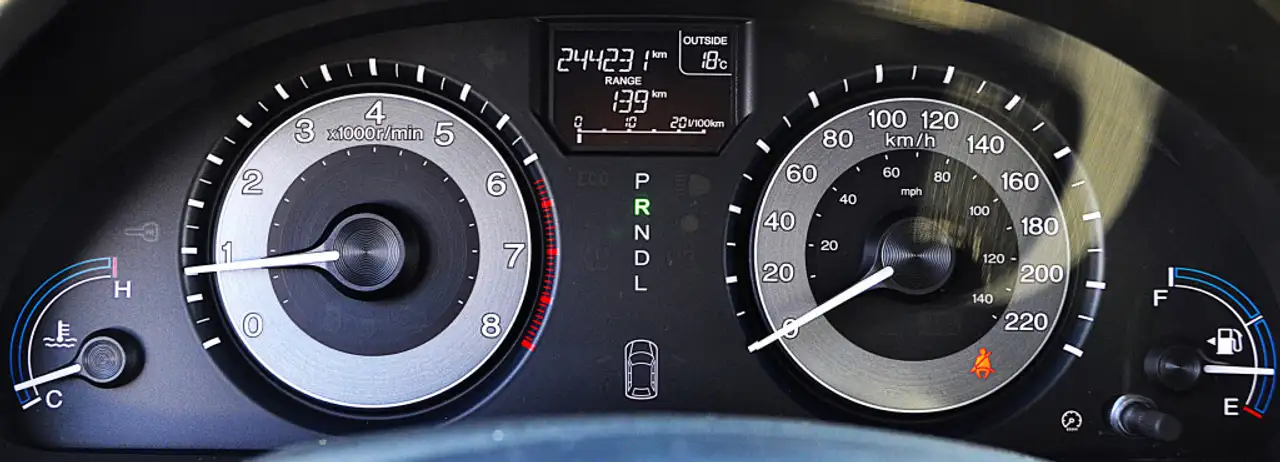 Honda Odyssey снимка Honda Odyssey