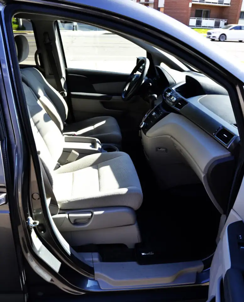 Honda Odyssey снимка Honda Odyssey