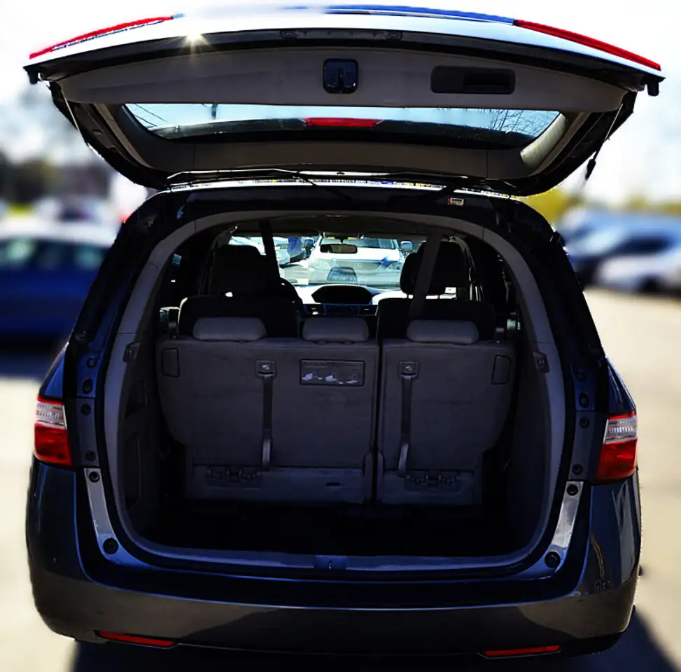 Honda Odyssey снимка Honda Odyssey