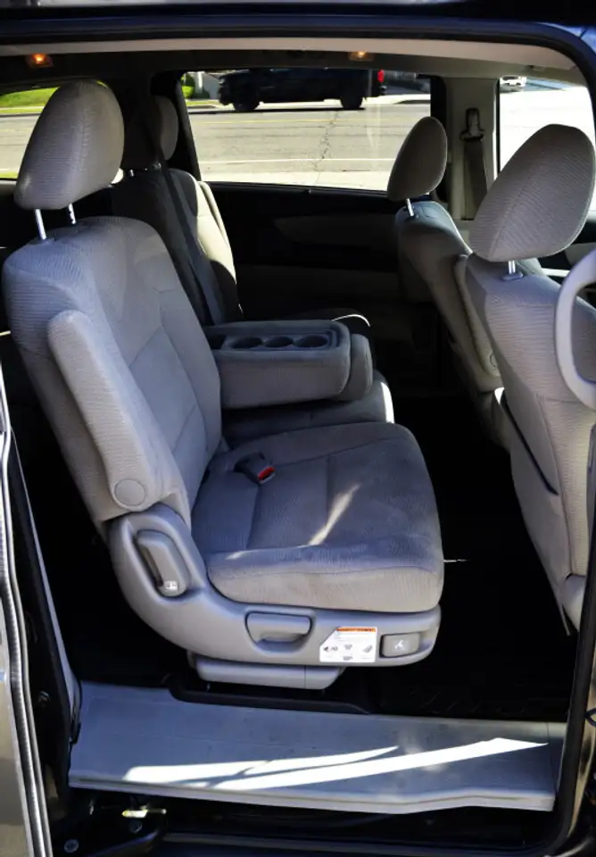 Honda Odyssey снимка Honda Odyssey