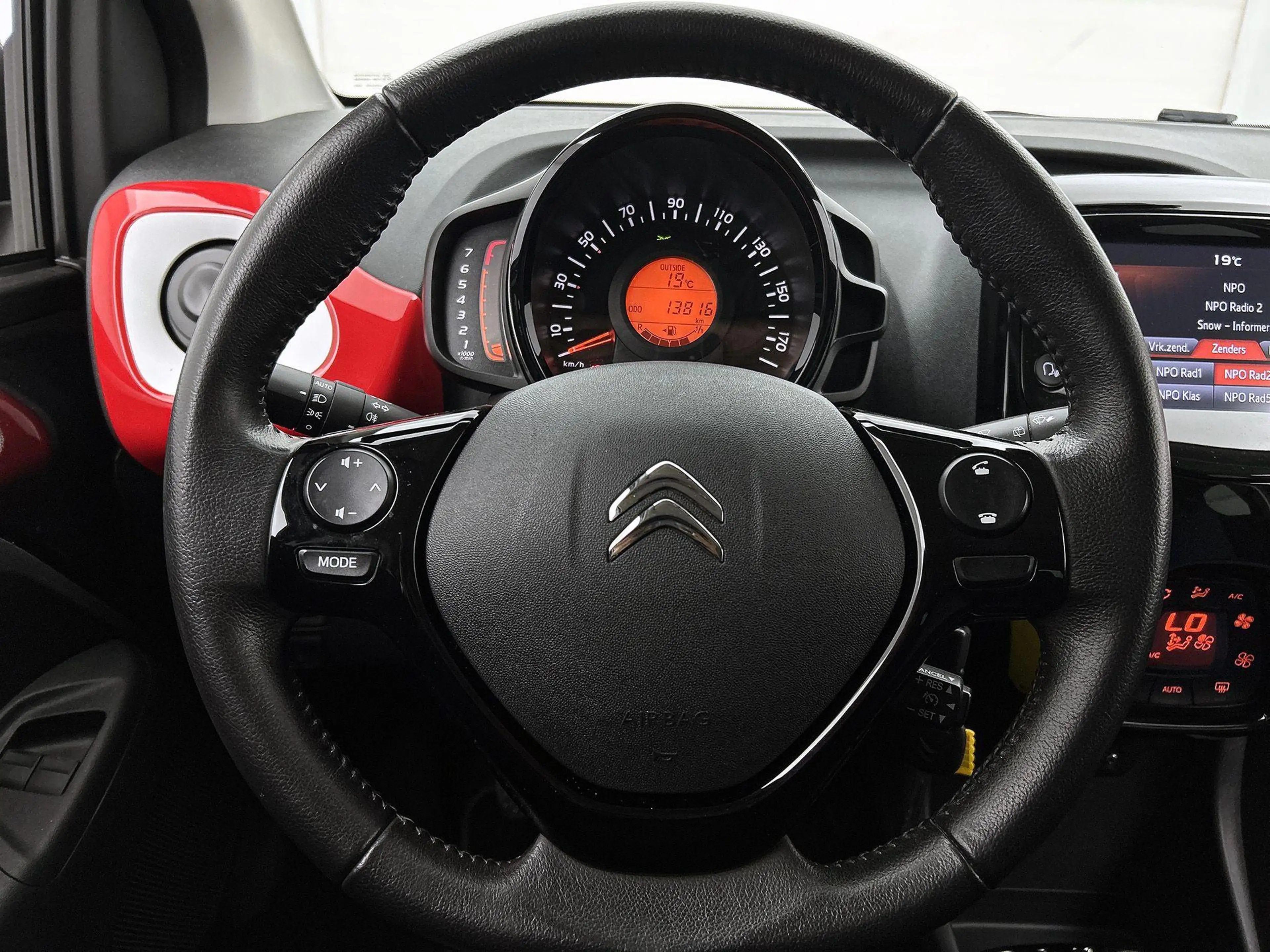 Citroen C1 1.0 72pk JCC+ | LAGE KM | Apple Carplay/Android Au — photo 14