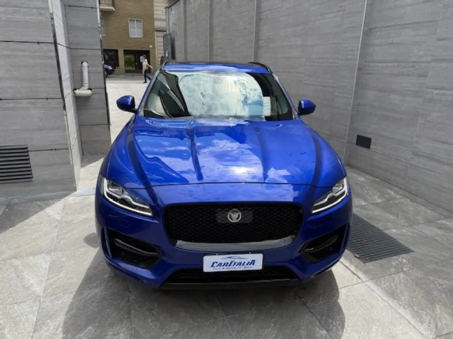 Jaguar F-Pace 2.0 D 240 CV AWD aut. R-Sport Bleu - 2