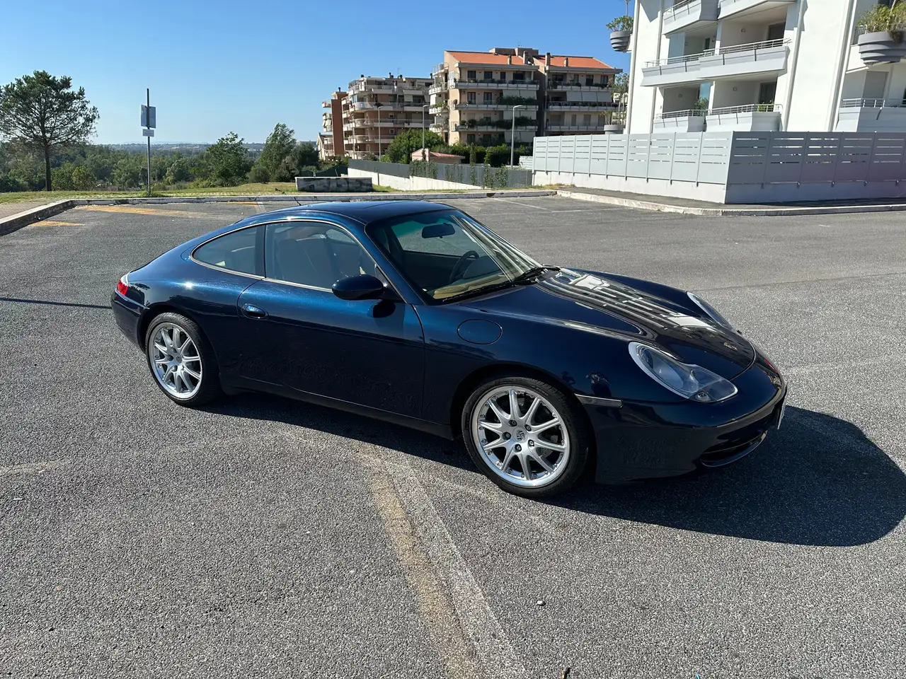 Porsche 996 911 Carrera 996 Coupe 3.4, foto 1