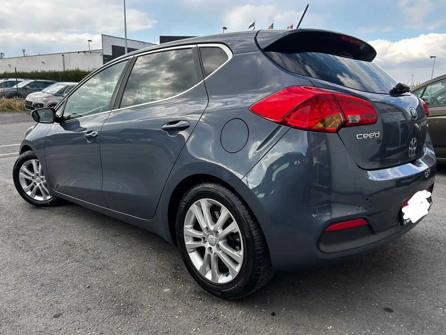 Kia Ceed / cee'd 1.4 CRDi Lounge - 2
