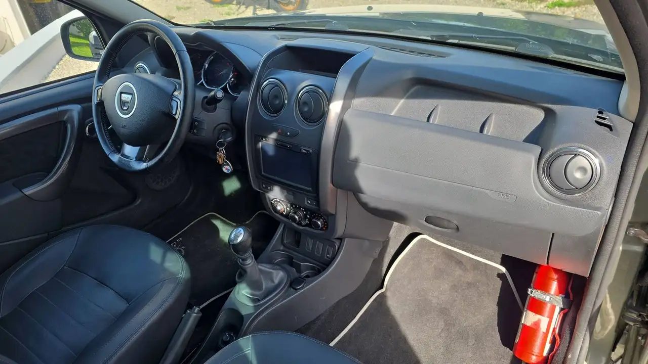 Dacia Duster — photo 10