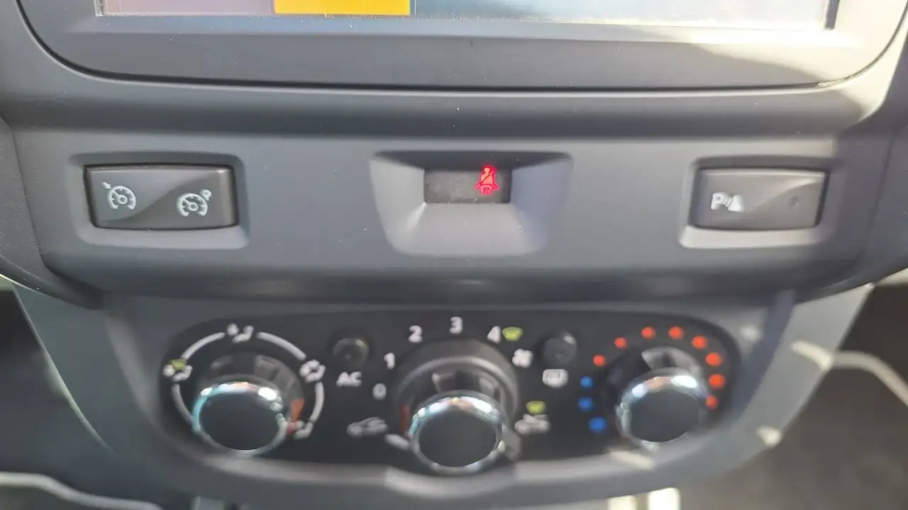 Dacia Duster — photo 29