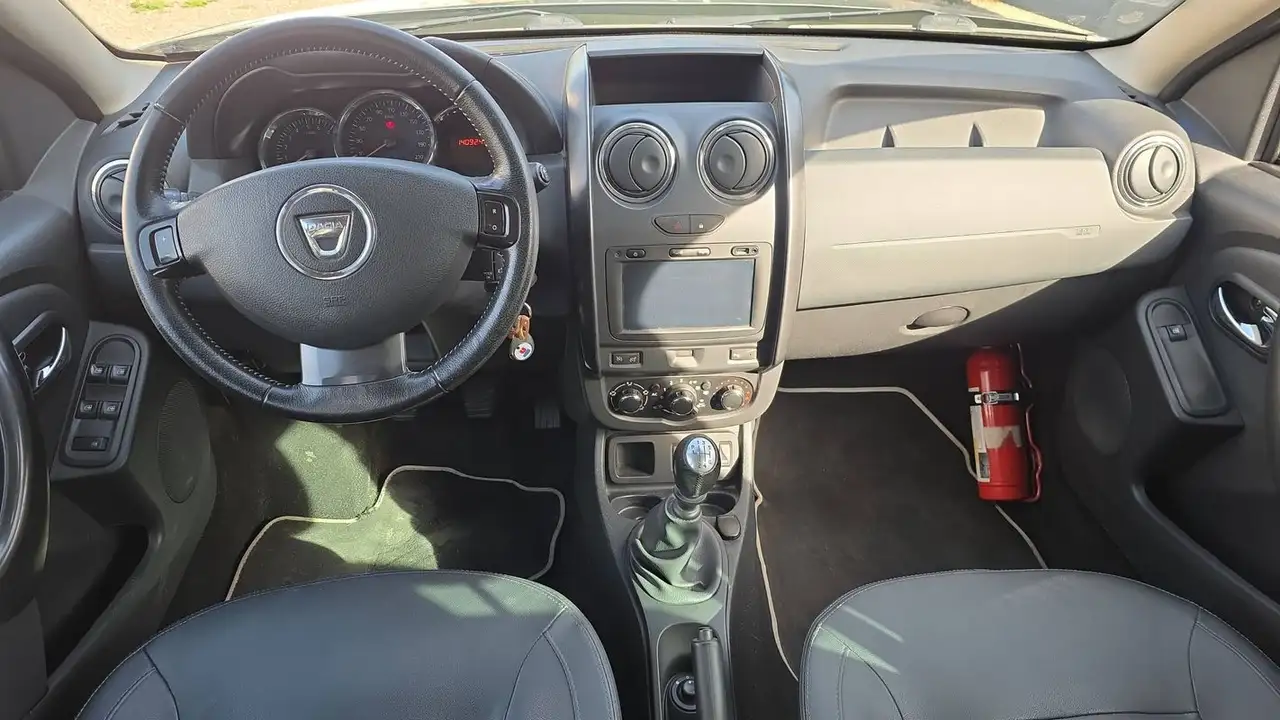 Dacia Duster — photo 11