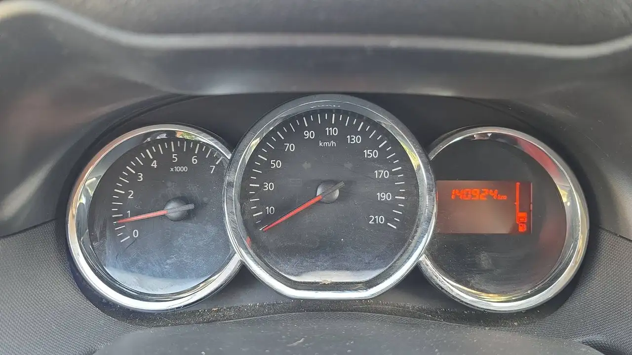 Dacia Duster — photo 12