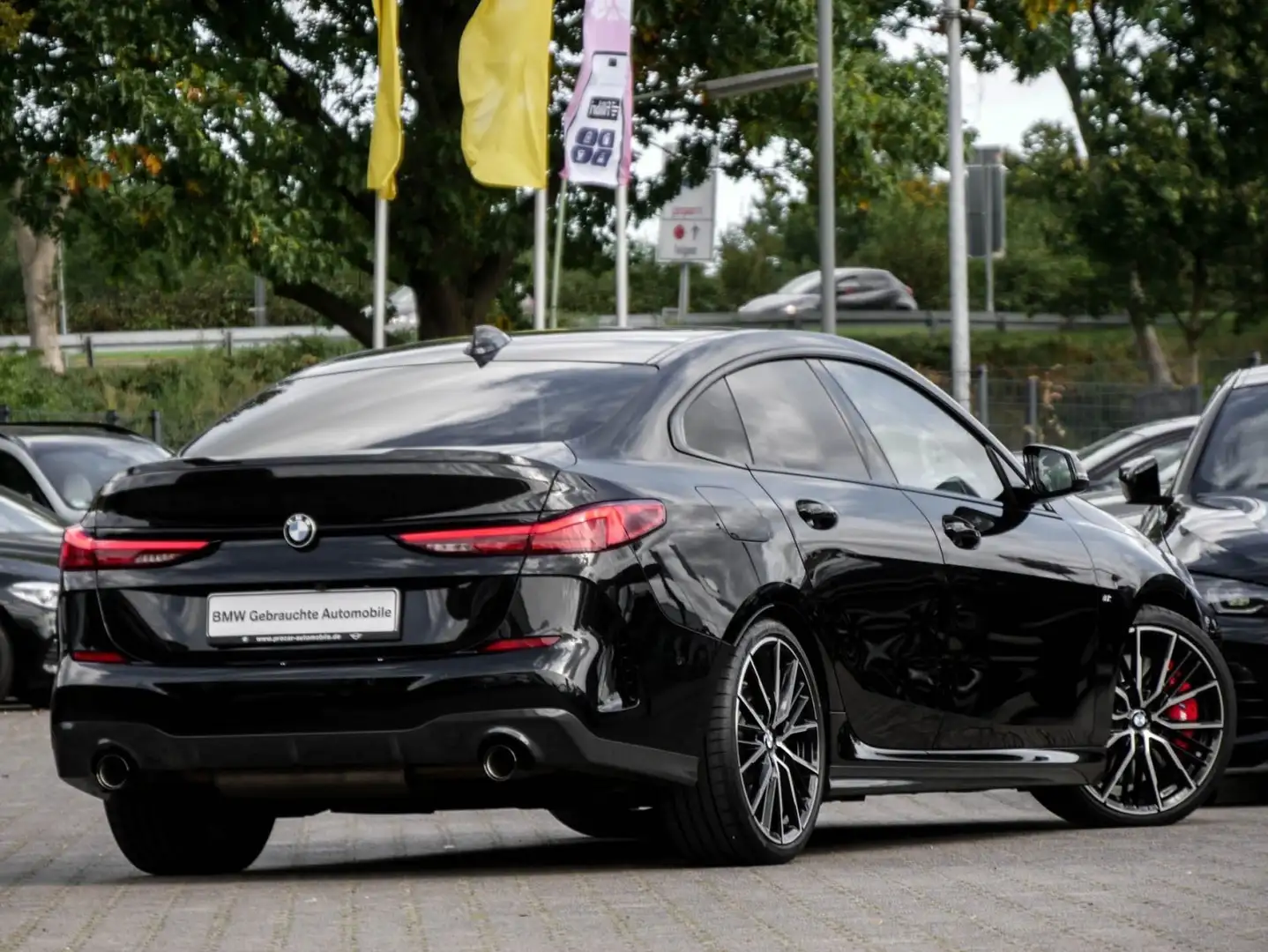 BMW 218 d M Sport Pro ACC LED Lenkradhzg Komfortzg. Schwarz - 2