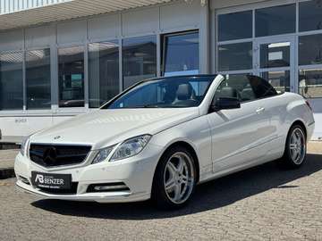 Cabrio/Leder/Xenon/PDC/SHZ/Navi/TÜV 12.27/