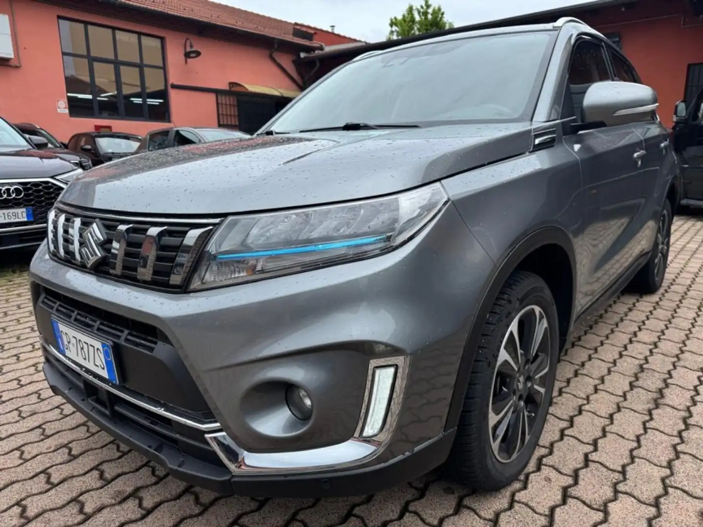 Suzuki Vitara 1.4 Hybrid 4WD AllGrip Top Grijs - 1