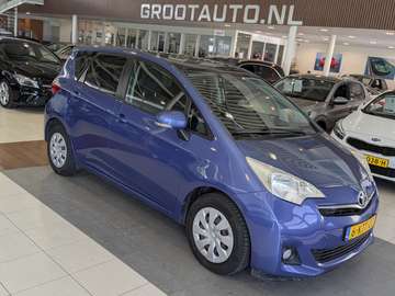 1.3 VVT-i Aspiration Automaat Panoramadak, Airco,