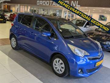 1.3 VVT-i Aspiration Automaat Panoramadak, Airco,
