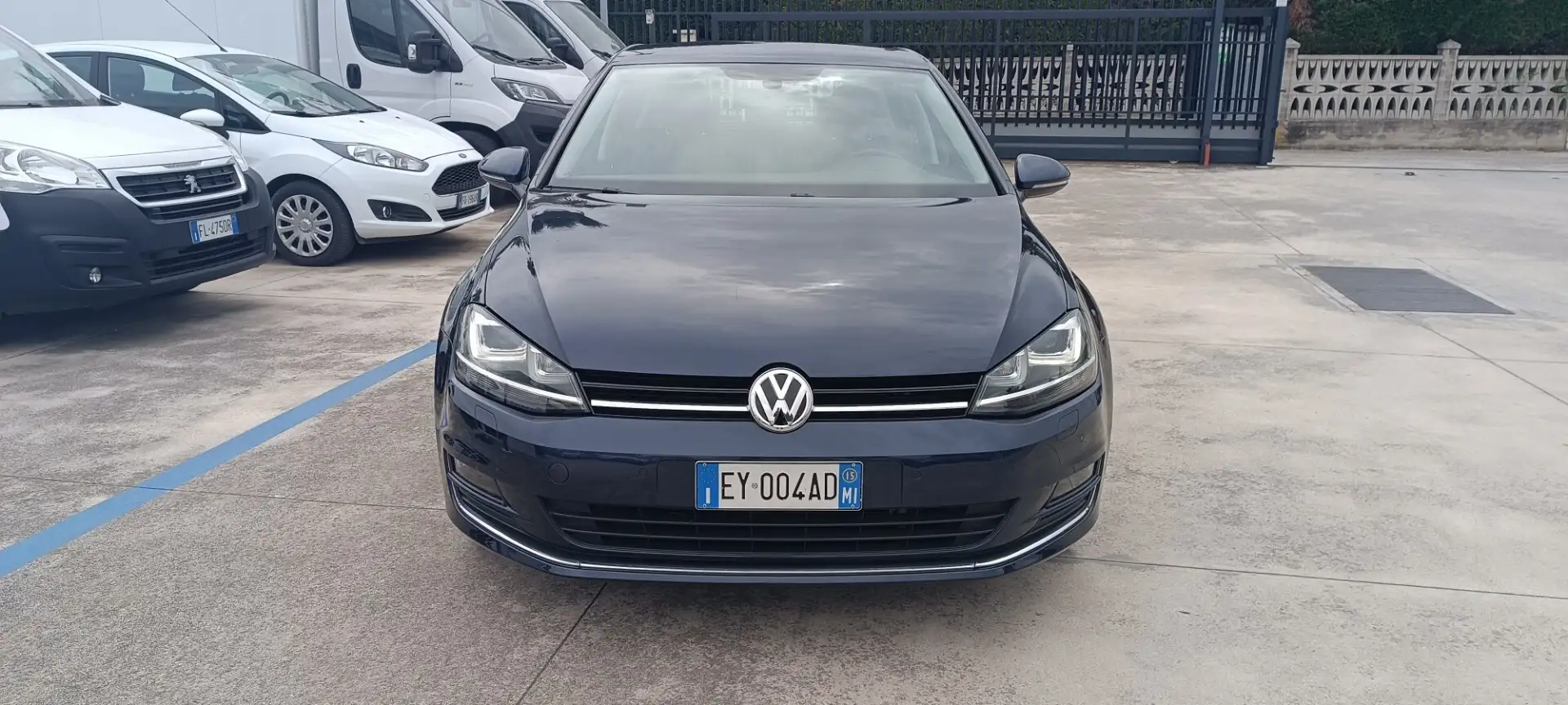 Volkswagen Golf 2.0 TDI 5p. Highline BlueMotion Technology Bleu - 2
