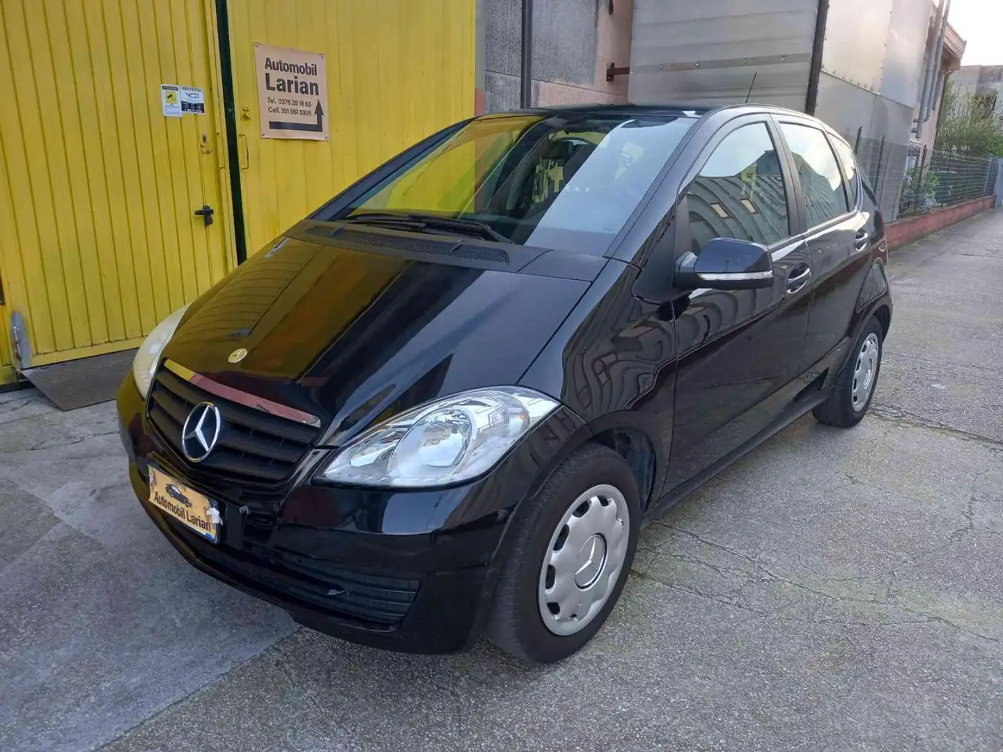 Mercedes-Benz A 160 BlueEFFICIENCY Special Edition NEOPATENTATI Nero - 1