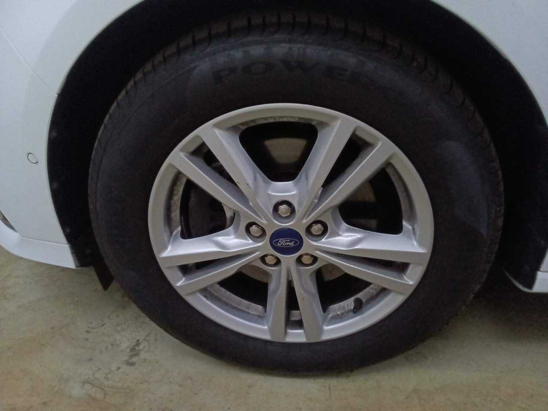 Ford S-Max 2.0 EcoBlue Titanium AWD AHK SpoSi StHz Key — photo 12
