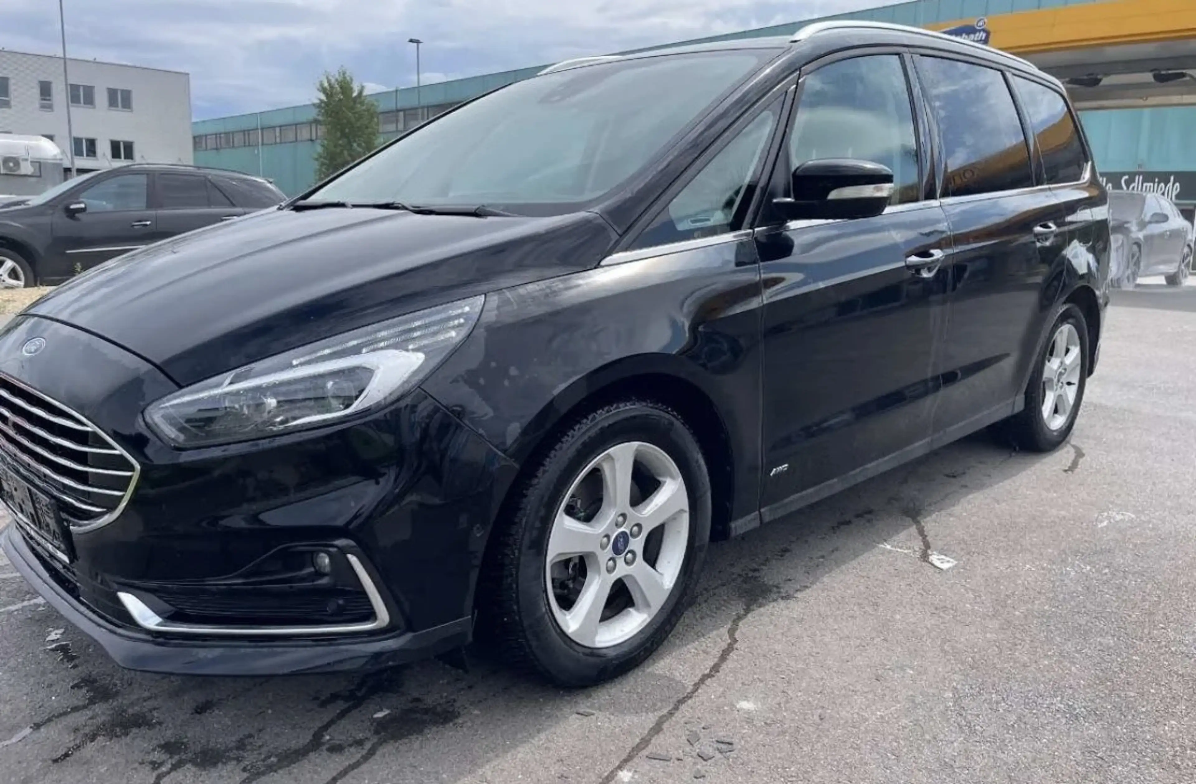Ford Galaxy 2,0 EcoBlue SCR AWD Titanium Aut. — photo 9