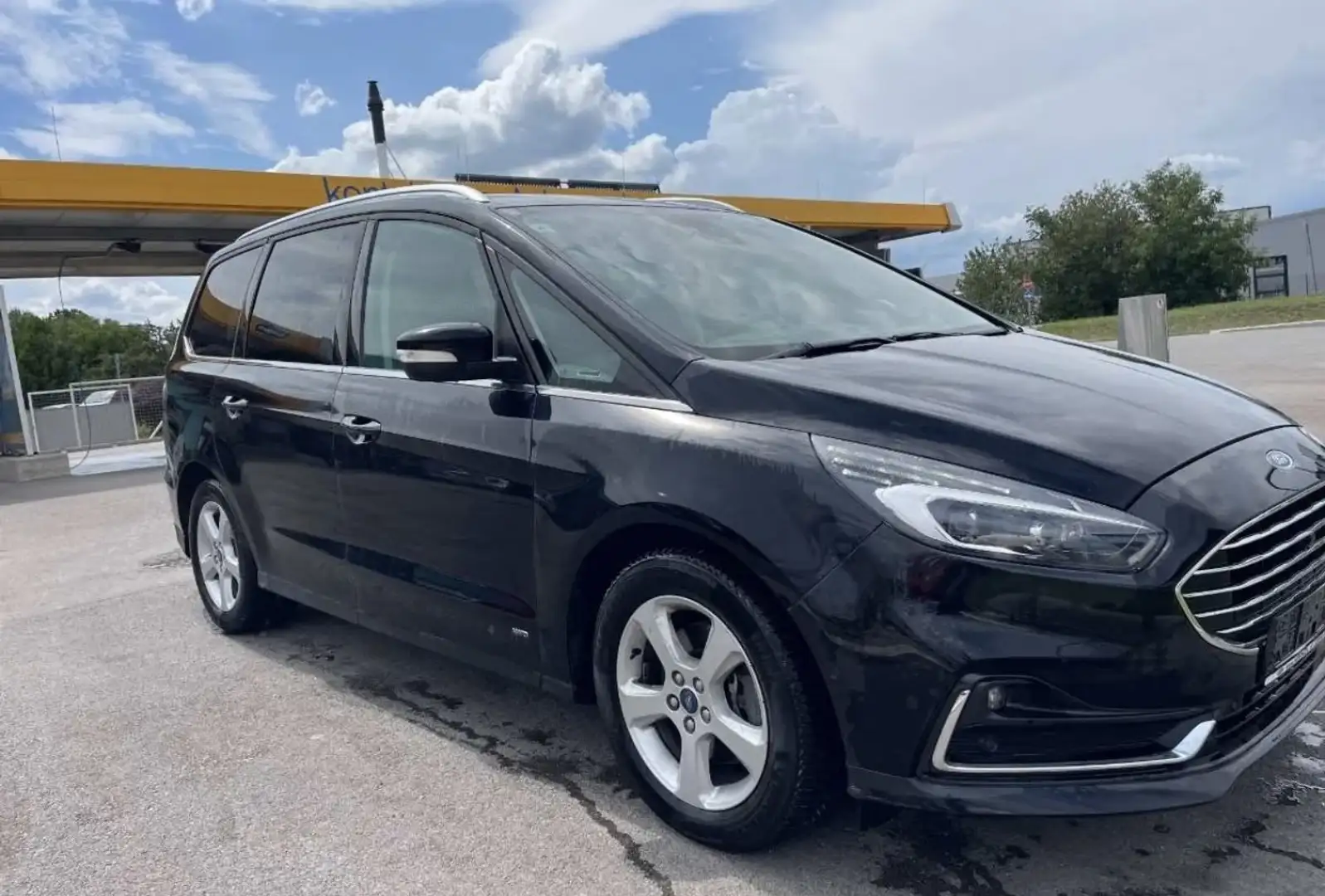 Ford Galaxy 2,0 EcoBlue SCR AWD Titanium Aut. Schwarz - 2