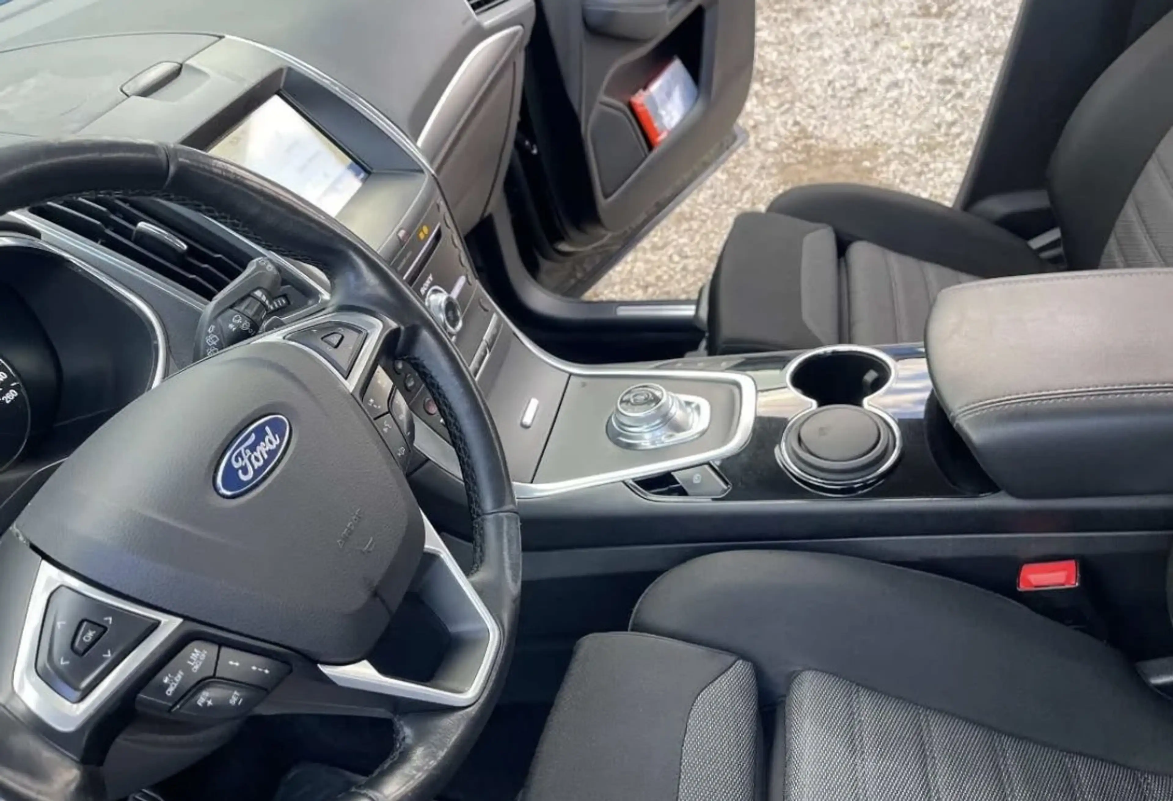 Ford Galaxy 2,0 EcoBlue SCR AWD Titanium Aut. — photo 15