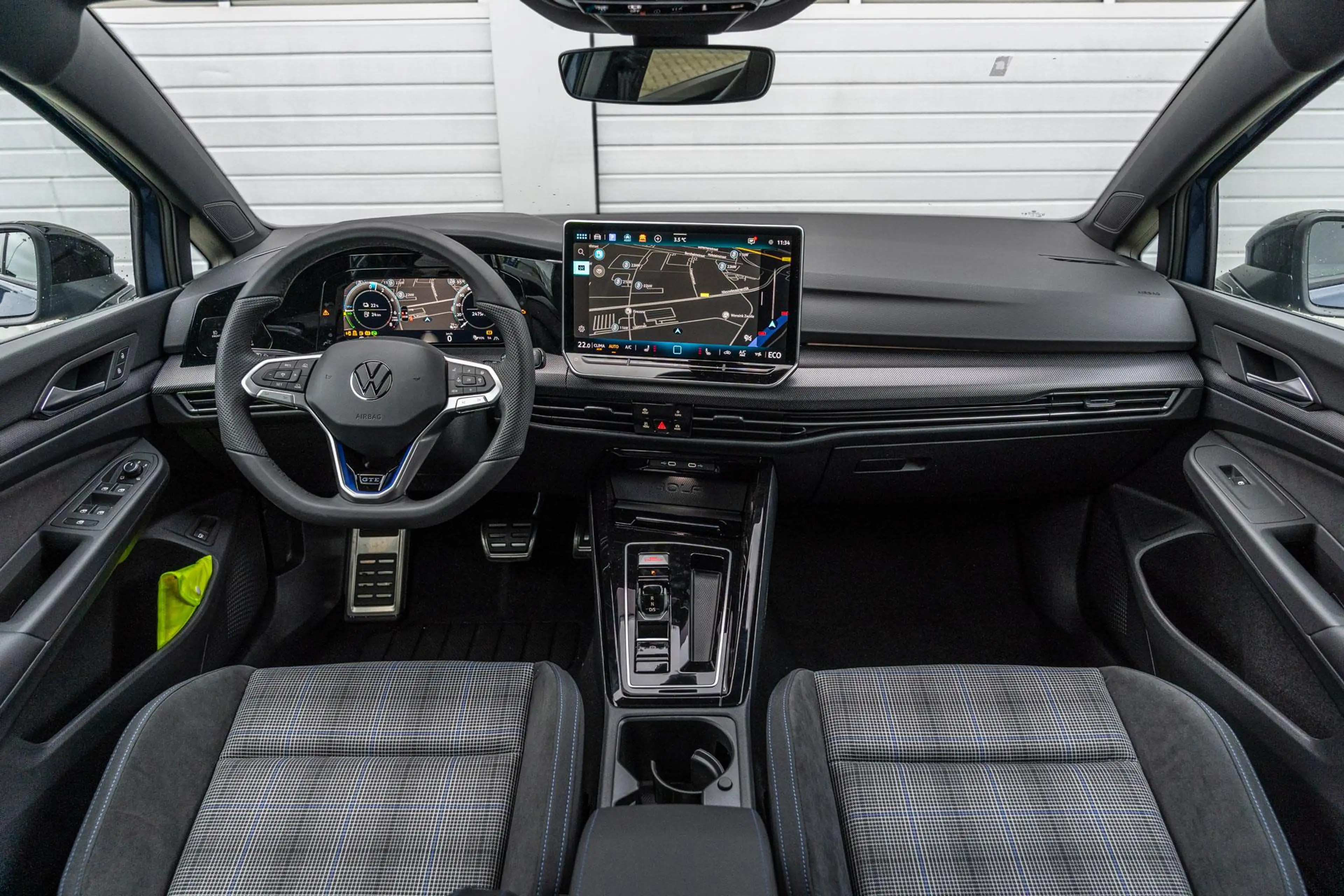Volkswagen Golf GTE 1.5 eHybrid 272pk | Panoramadak | 19" Velgen | Ada — photo 5