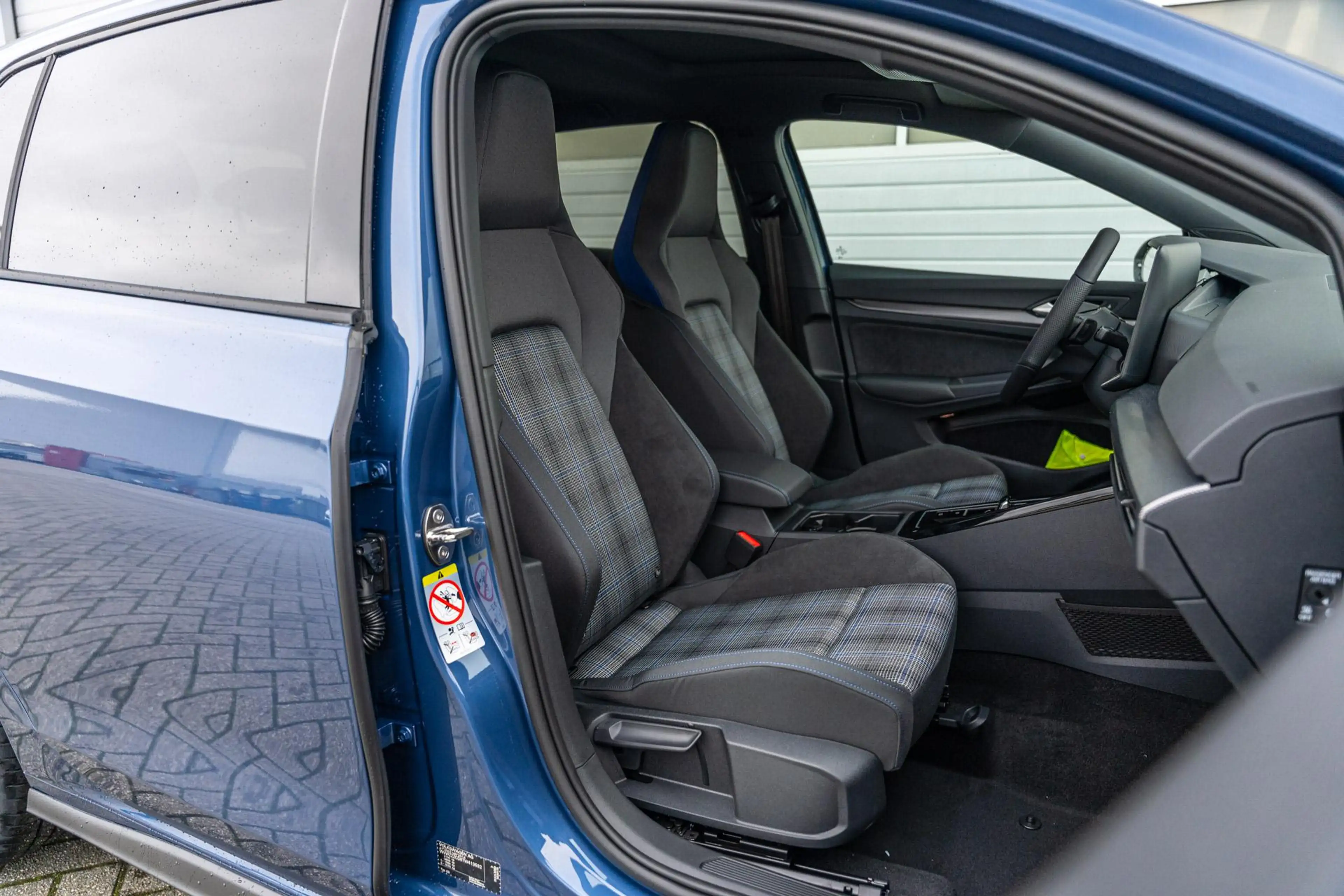 Volkswagen Golf GTE 1.5 eHybrid 272pk | Panoramadak | 19" Velgen | Ada — photo 14