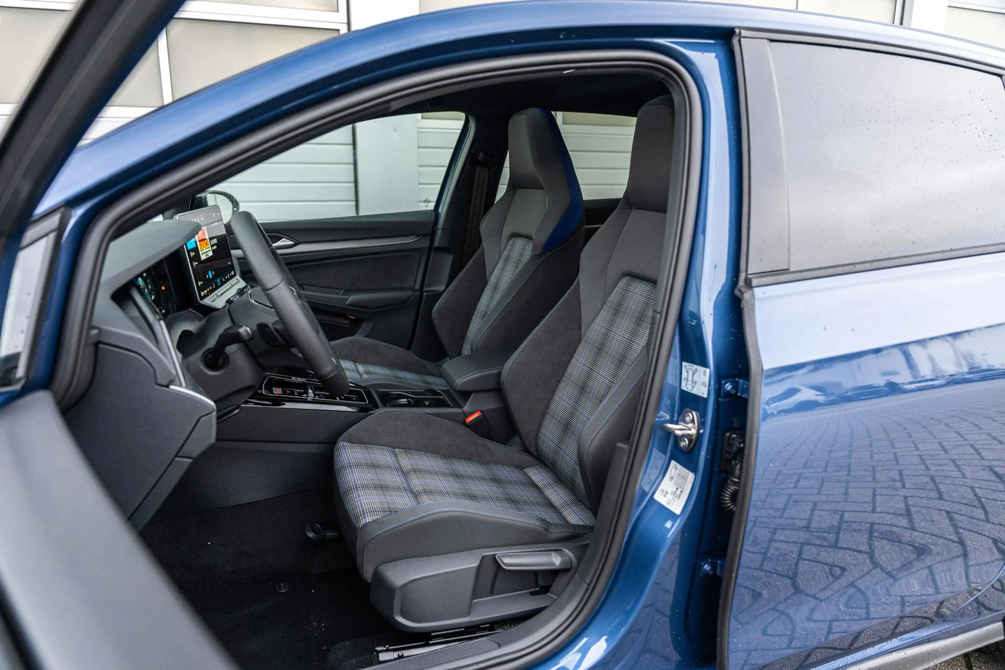 Volkswagen Golf GTE 1.5 eHybrid 272pk | Panoramadak | 19" Velgen | Ada — photo 4