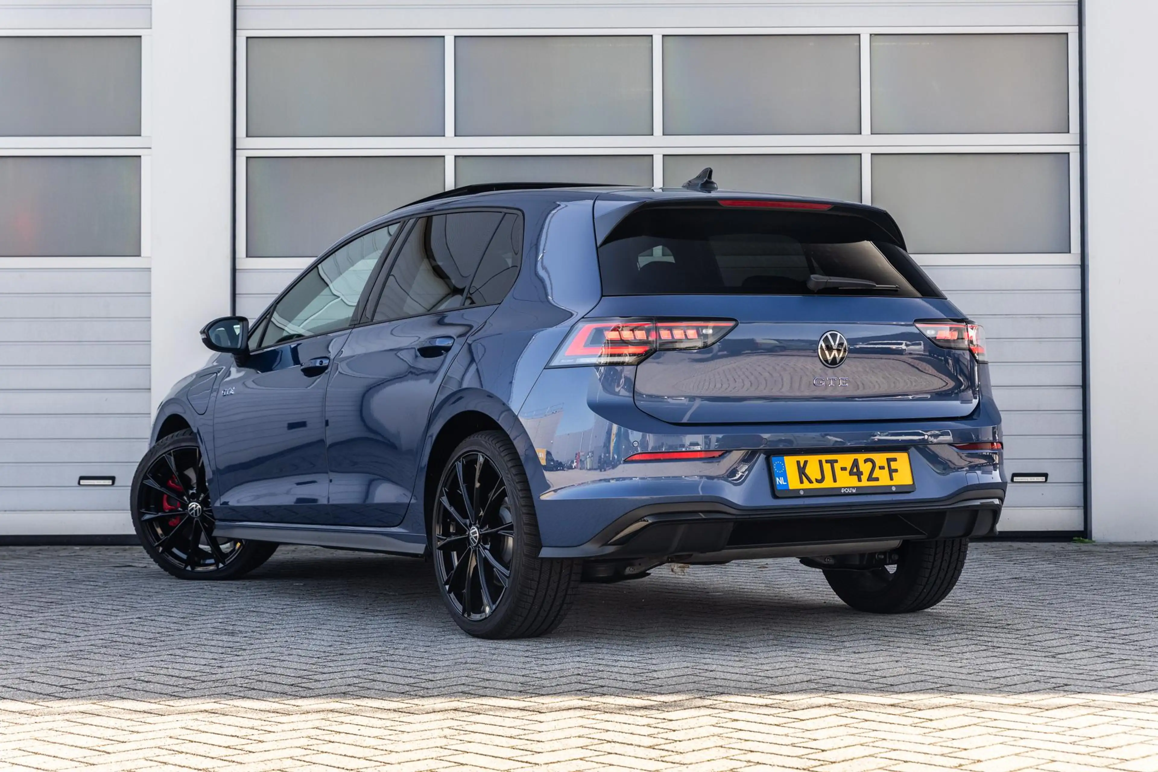 Volkswagen Golf GTE 1.5 eHybrid 272pk | Panoramadak | 19" Velgen | Ada — photo 11