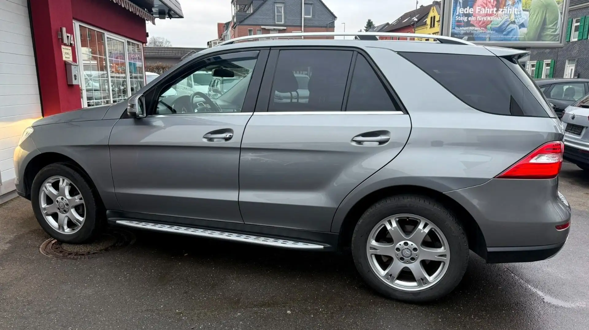 Mercedes-Benz ML 350 CDI BlueTec Ahk/Leder/Navi/Shd Silber - 2