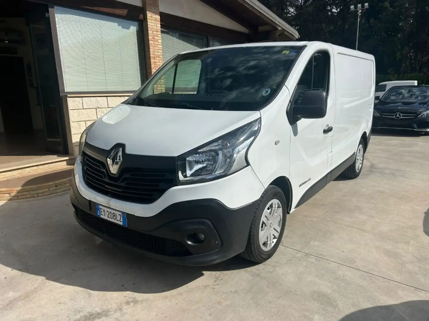 Renault Trafic 1.6 dCi 120CV Bianco - 1