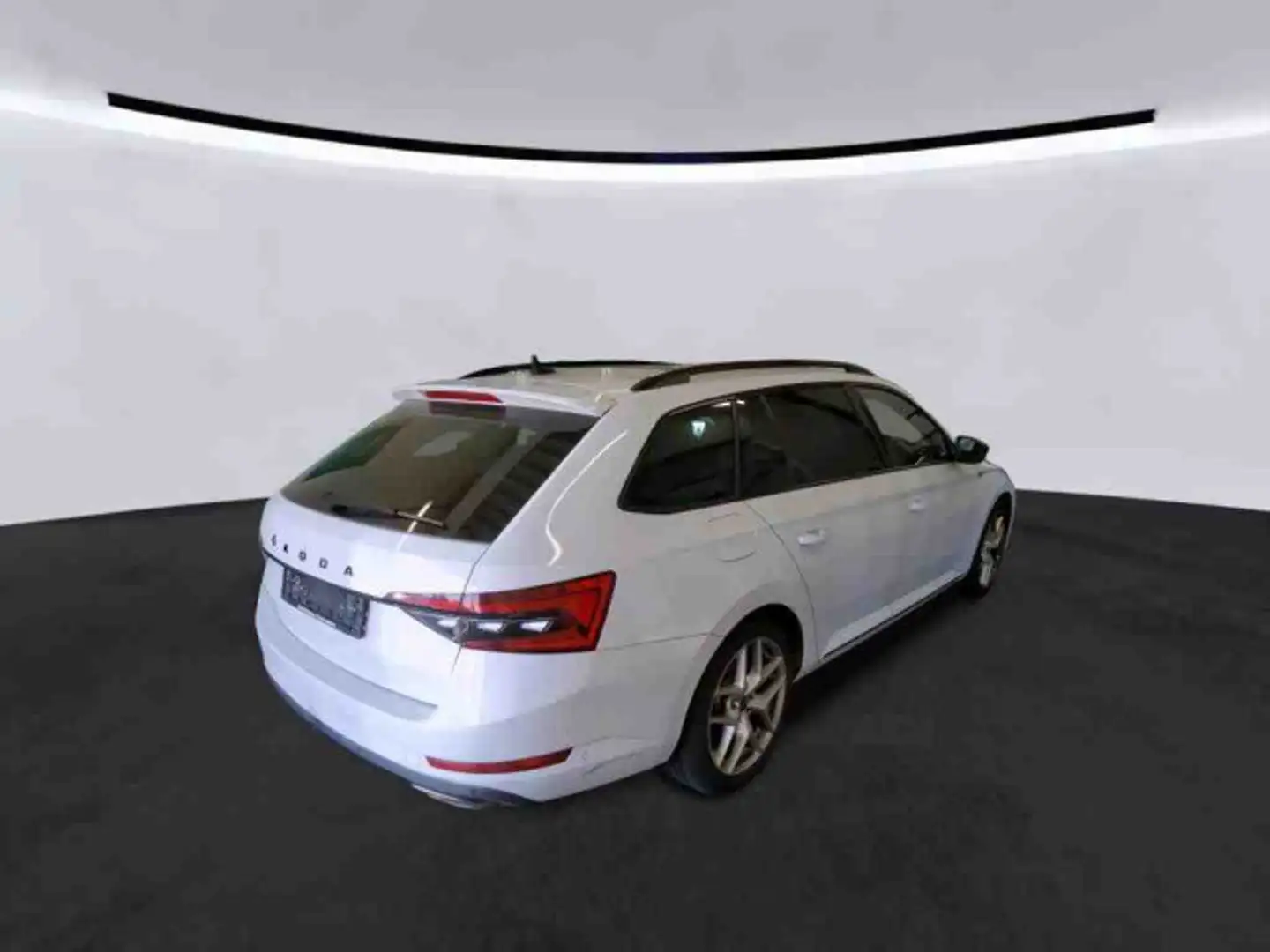 Skoda Superb Combi 2.0 TSI DSG 4x4 Sportline Navi, AHK Weiß - 2
