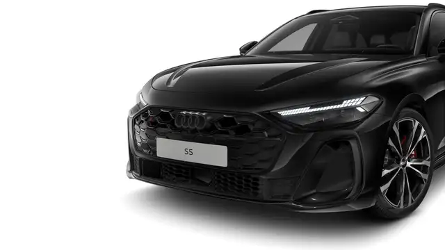 Audi S5 view 6