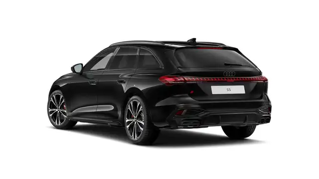 Audi S5 view 3