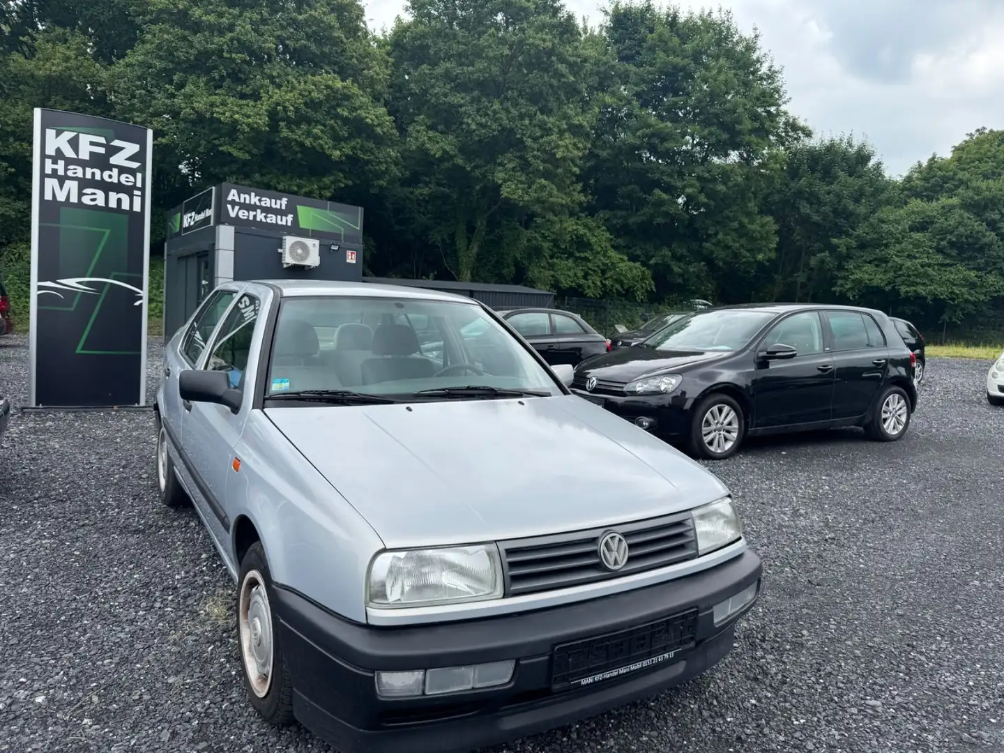 Volkswagen Vento GL Plateado - 1